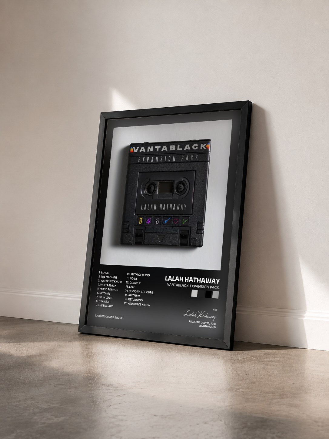 #noir Tableau de l'album VANTABLACK: EXPANSION PACK de Lalah Hathaway vu de trois quarts, cadre noir