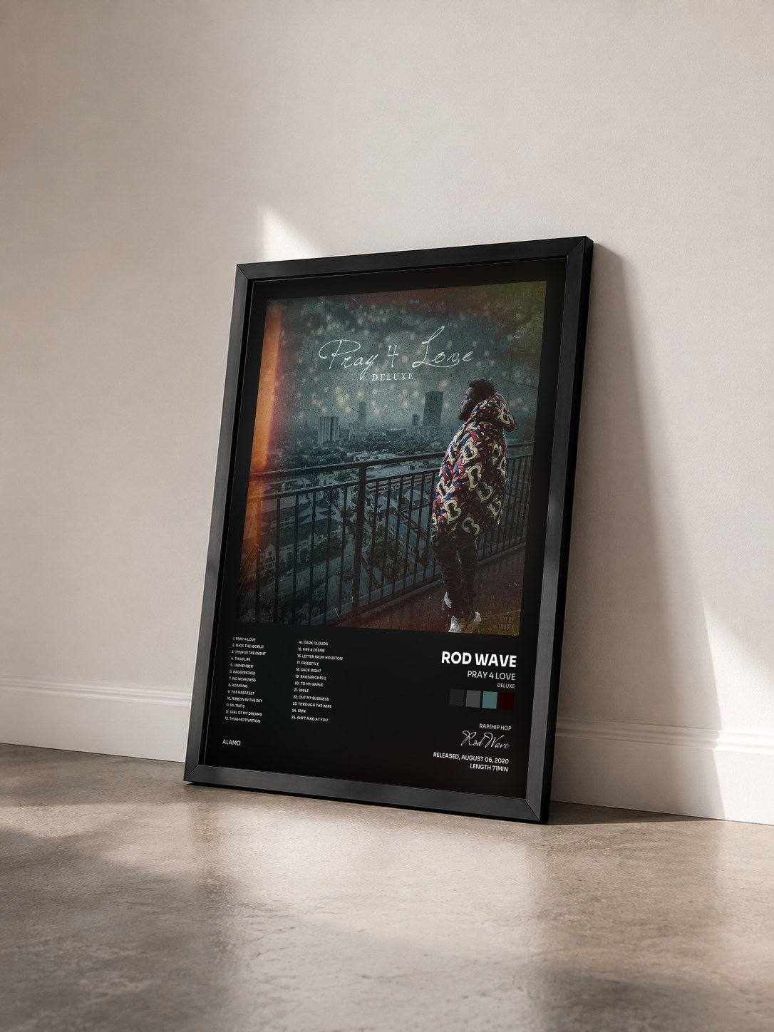 #noir Tableau de l'album Pray 4 Love (Deluxe) de Rod Wave vu de trois quarts, cadre noir