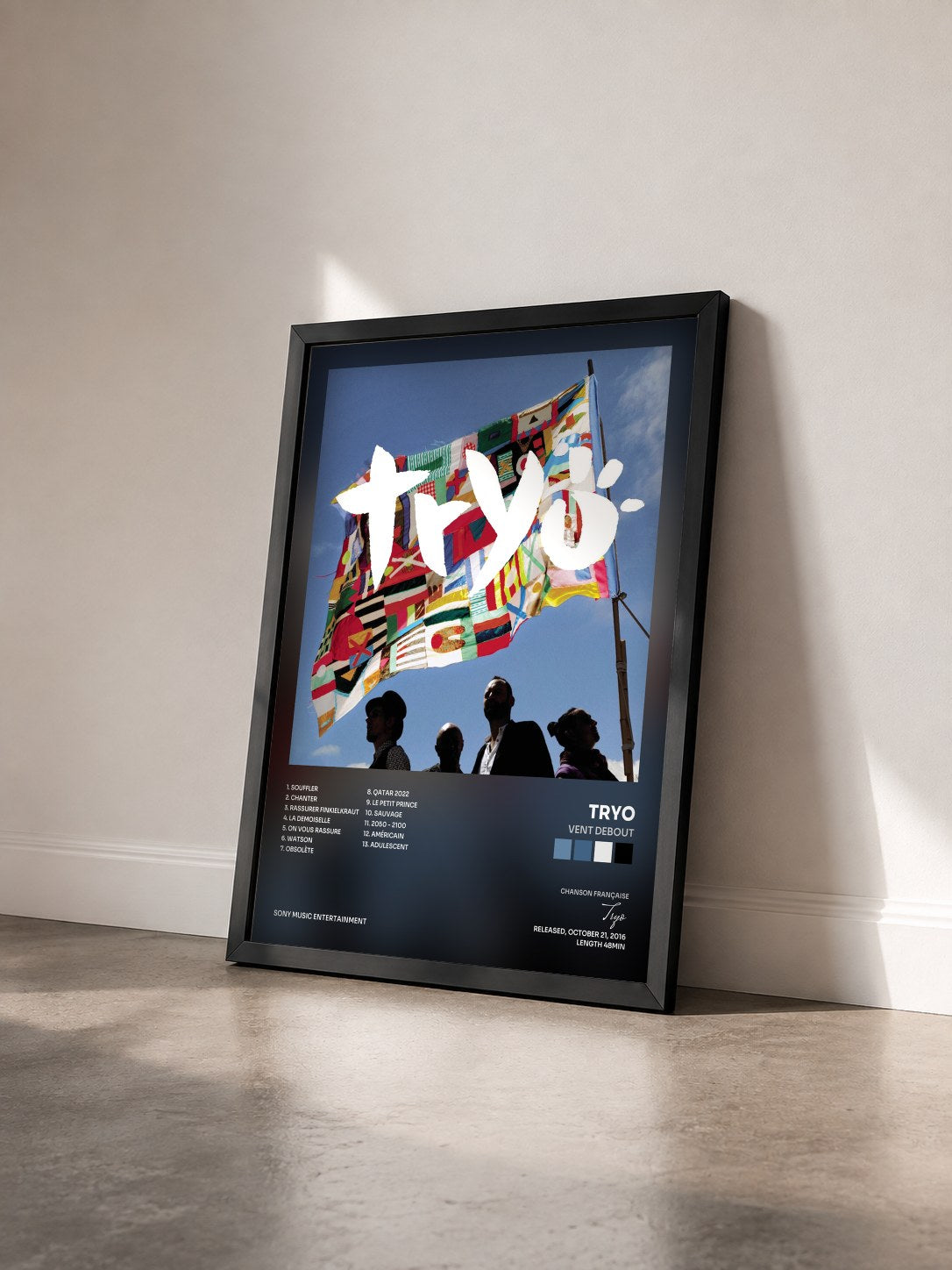 #noir Tableau de l'album Vent debout de Tryo vu de trois quarts, cadre noir