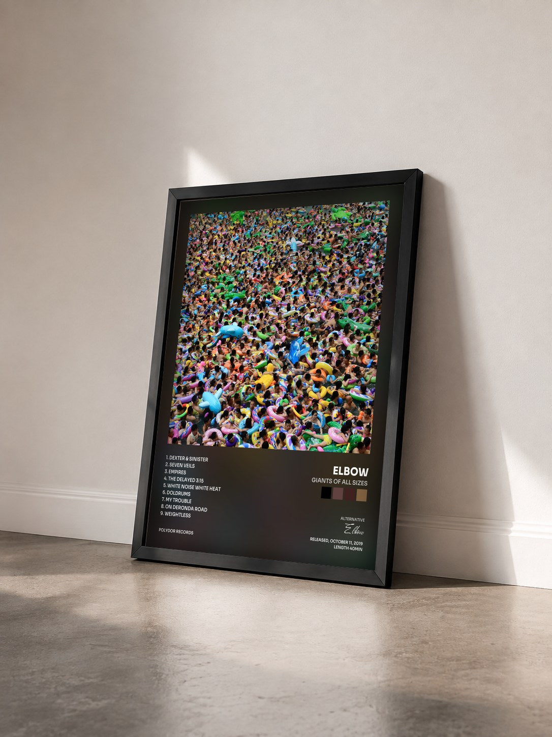 #noir Tableau de l'album Giants of All Sizes de Elbow vu de trois quarts, cadre noir