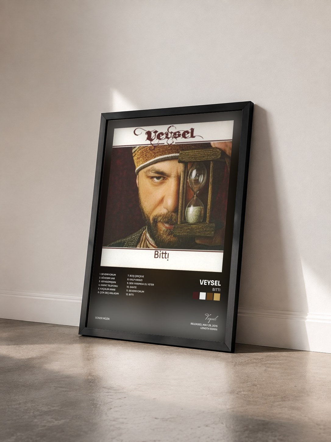 #noir Tableau de l'album Bitti de Veysel vu de trois quarts, cadre noir