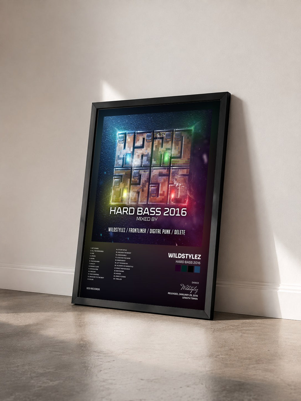 #noir Tableau de l'album Hard Bass 2016 de Wildstylez vu de trois quarts, cadre noir