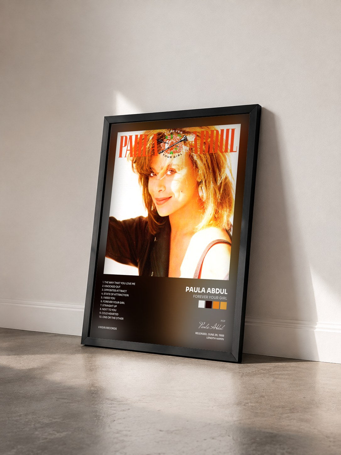 #noir Tableau de l'album Forever Your Girl de Paula Abdul vu de trois quarts, cadre noir