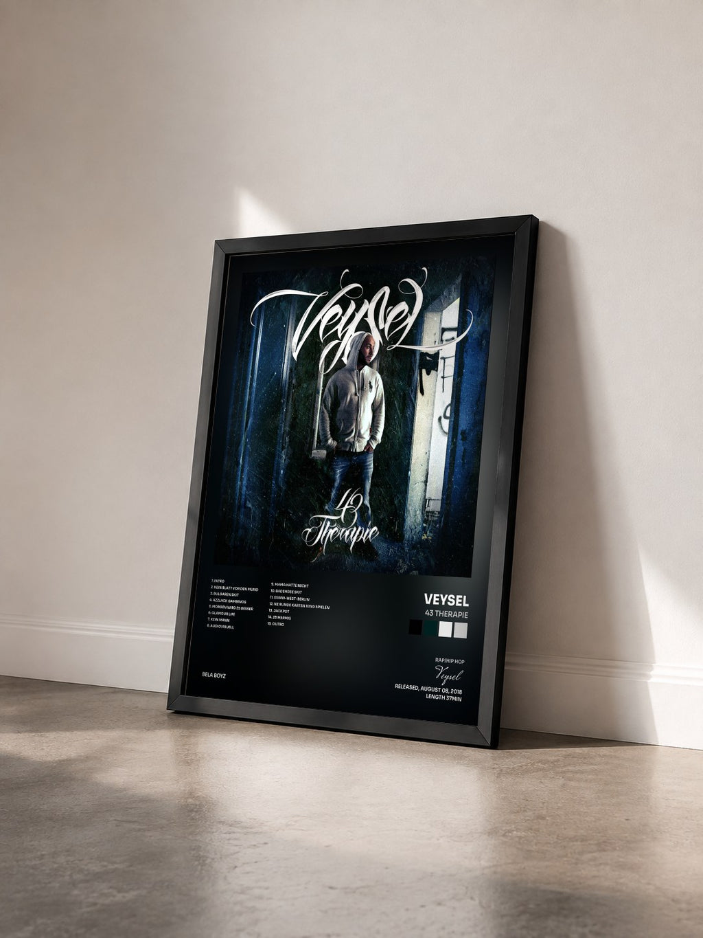 #noir Tableau de l'album 43 Therapie de Veysel vu de trois quarts, cadre noir