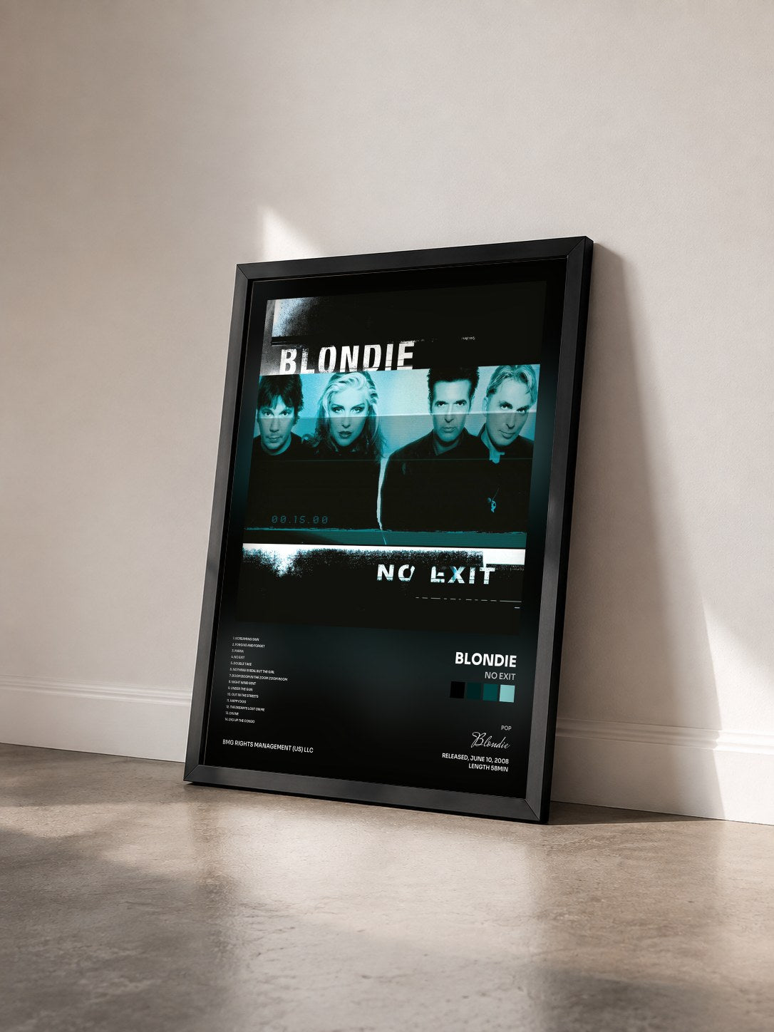 #noir Tableau de l'album No Exit de Blondie vu de trois quarts, cadre noir
