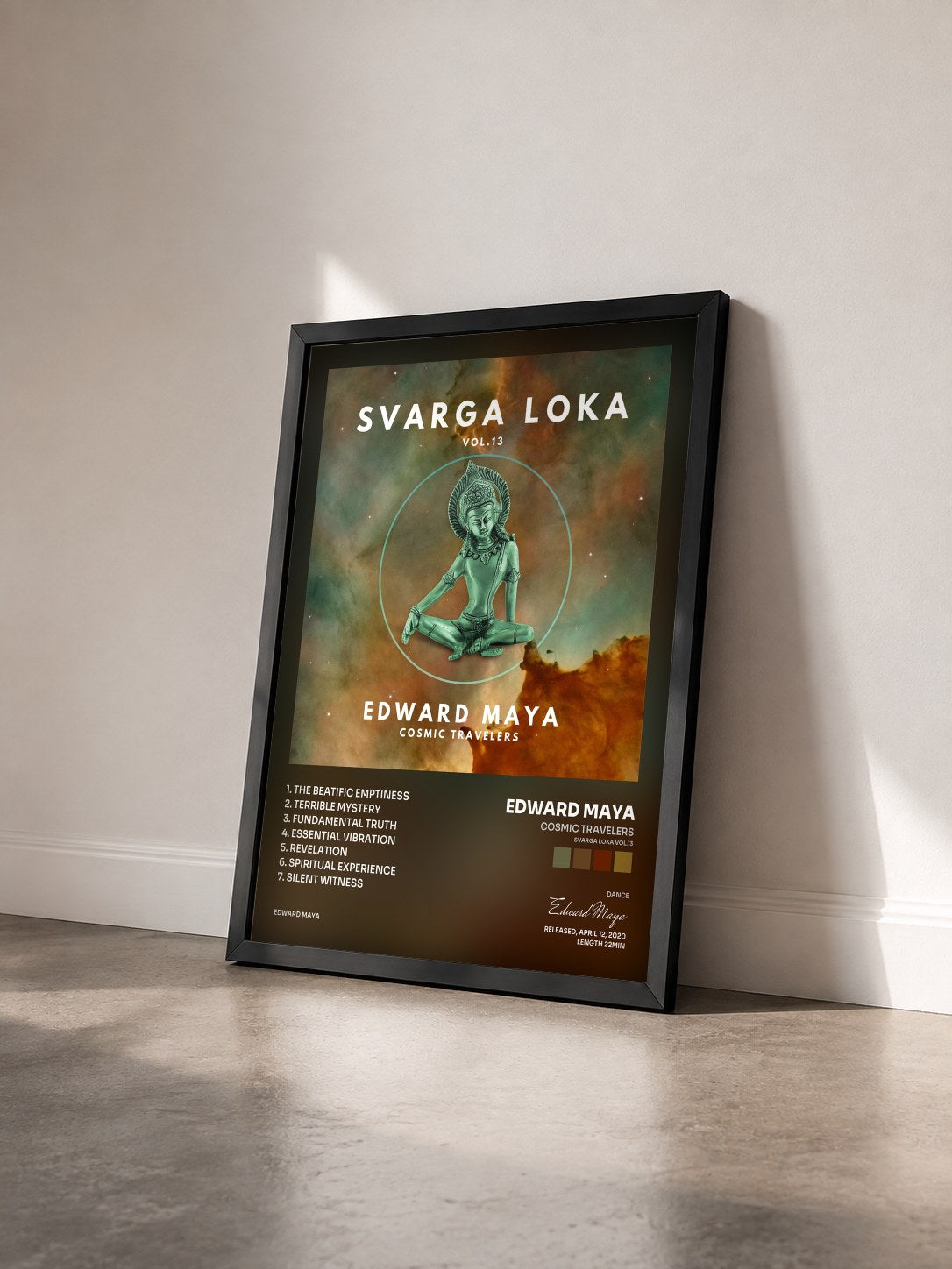 #noir Tableau de l'album Cosmic Travelers (Svarga Loka Vol.13) de Edward Maya vu de trois quarts, cadre noir