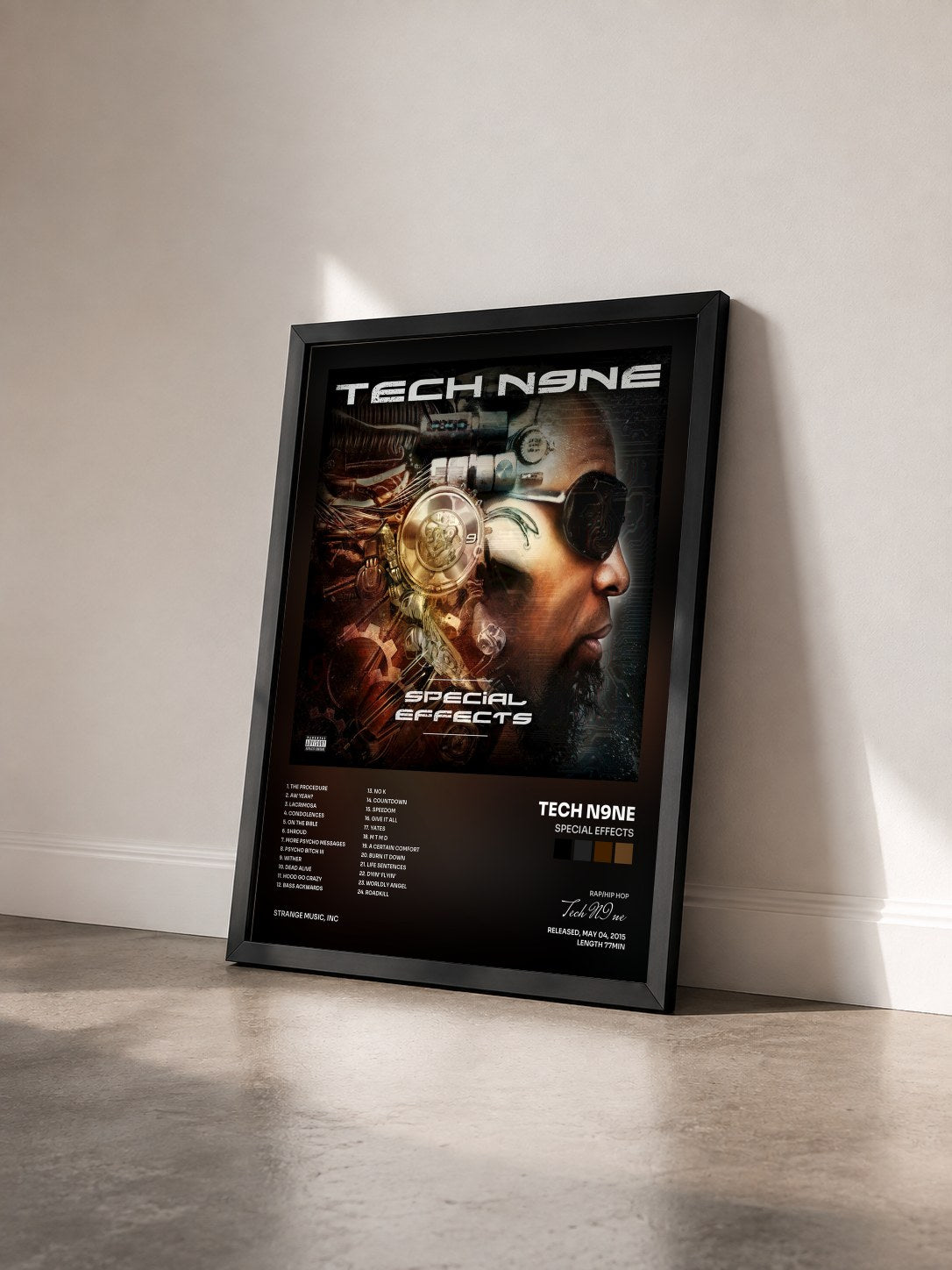 #noir Tableau de l'album Special Effects de Tech N9ne vu de trois quarts, cadre noir