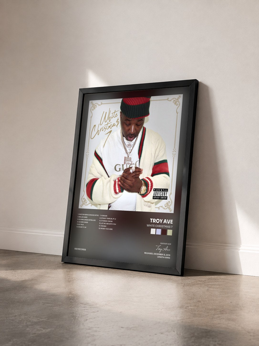 #noir Tableau de l'album White Christmas 7 de Troy Ave vu de trois quarts, cadre noir