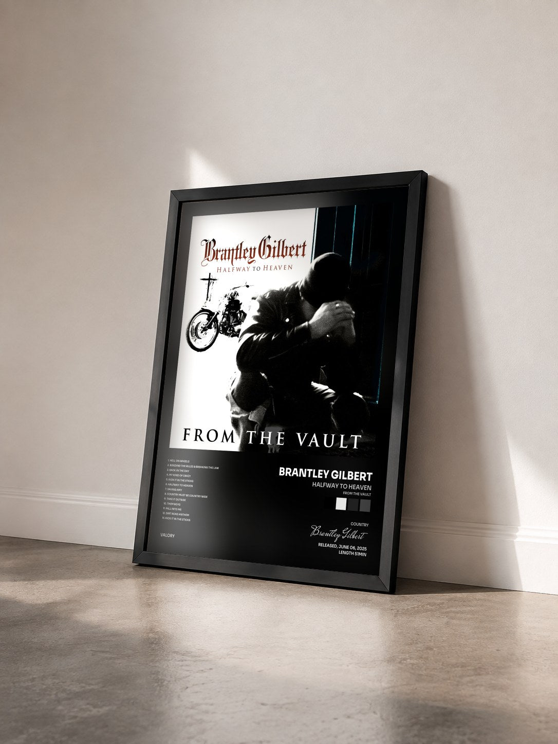 #noir Tableau de l'album Halfway To Heaven (From The Vault) de Brantley Gilbert vu de trois quarts, cadre noir