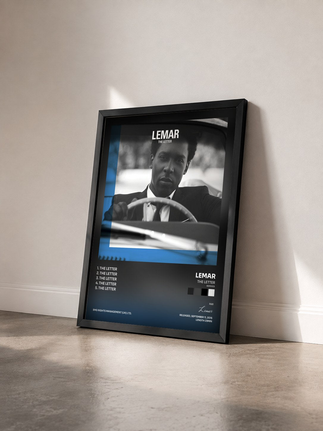 #noir Tableau de l'album The Letter (Remixes) de Lemar vu de trois quarts, cadre noir