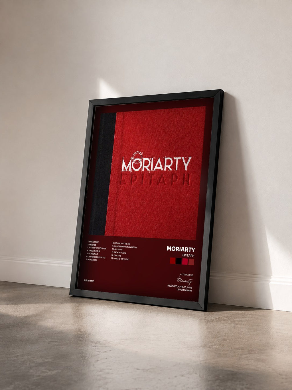 #noir Tableau de l'album Epitaph de Moriarty vu de trois quarts, cadre noir