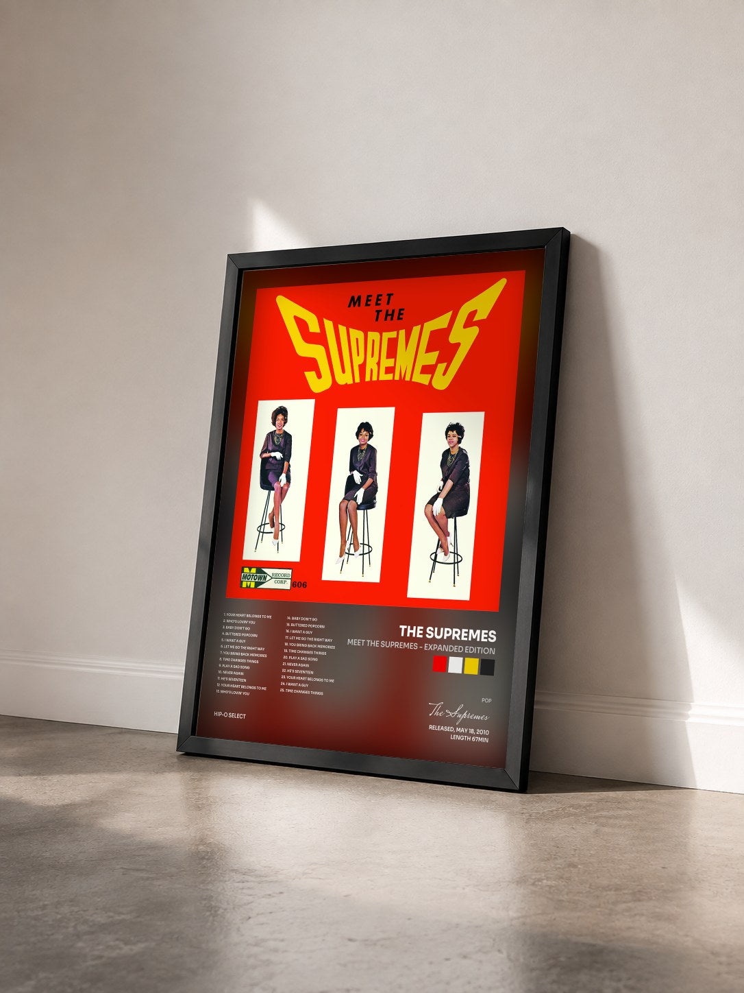 #noir Tableau de l'album Meet The Supremes - Expanded Edition de The Supremes vu de trois quarts, cadre noir