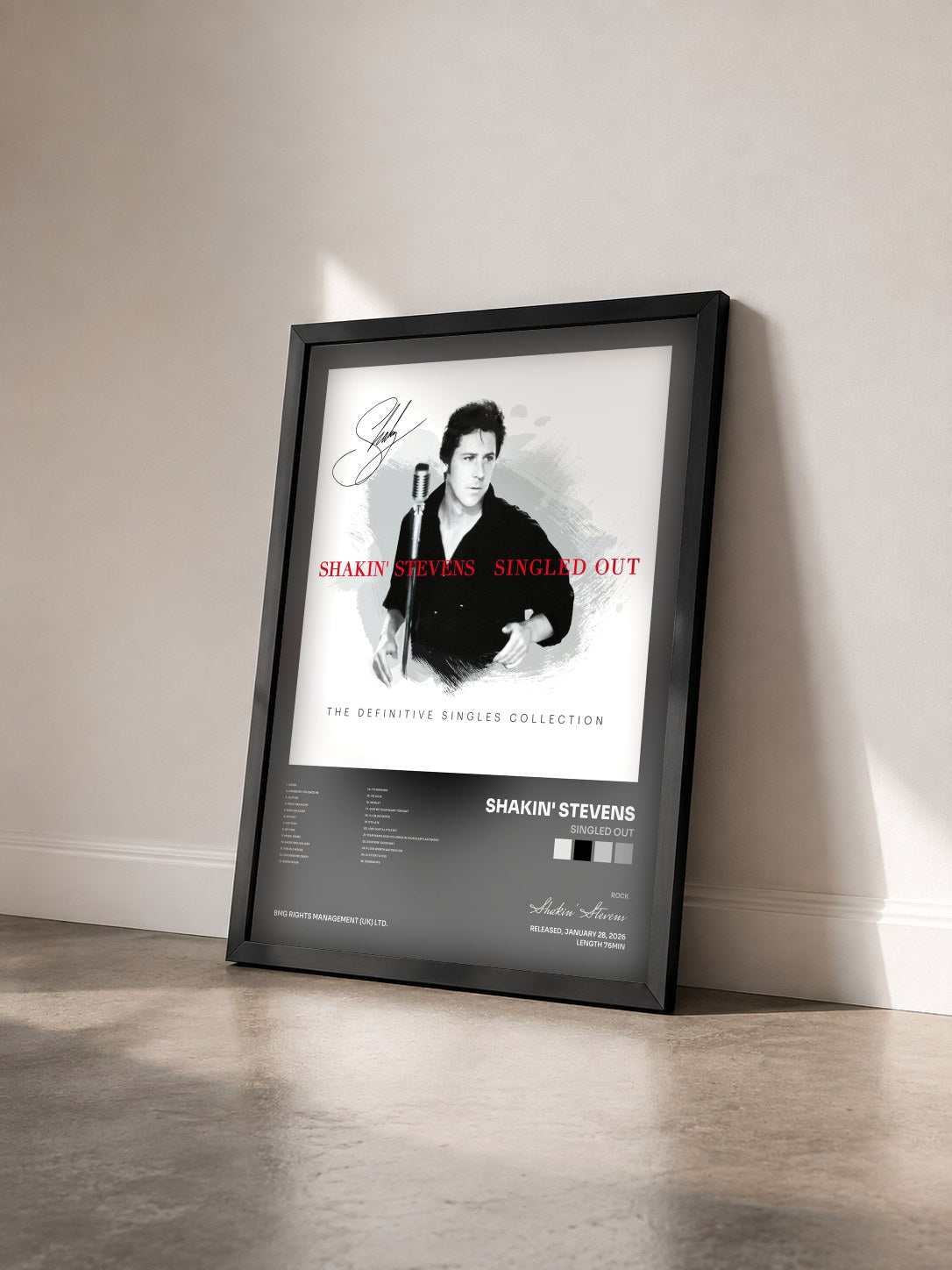 #noir Tableau de l'album Singled Out de Shakin' Stevens vu de trois quarts, cadre noir
