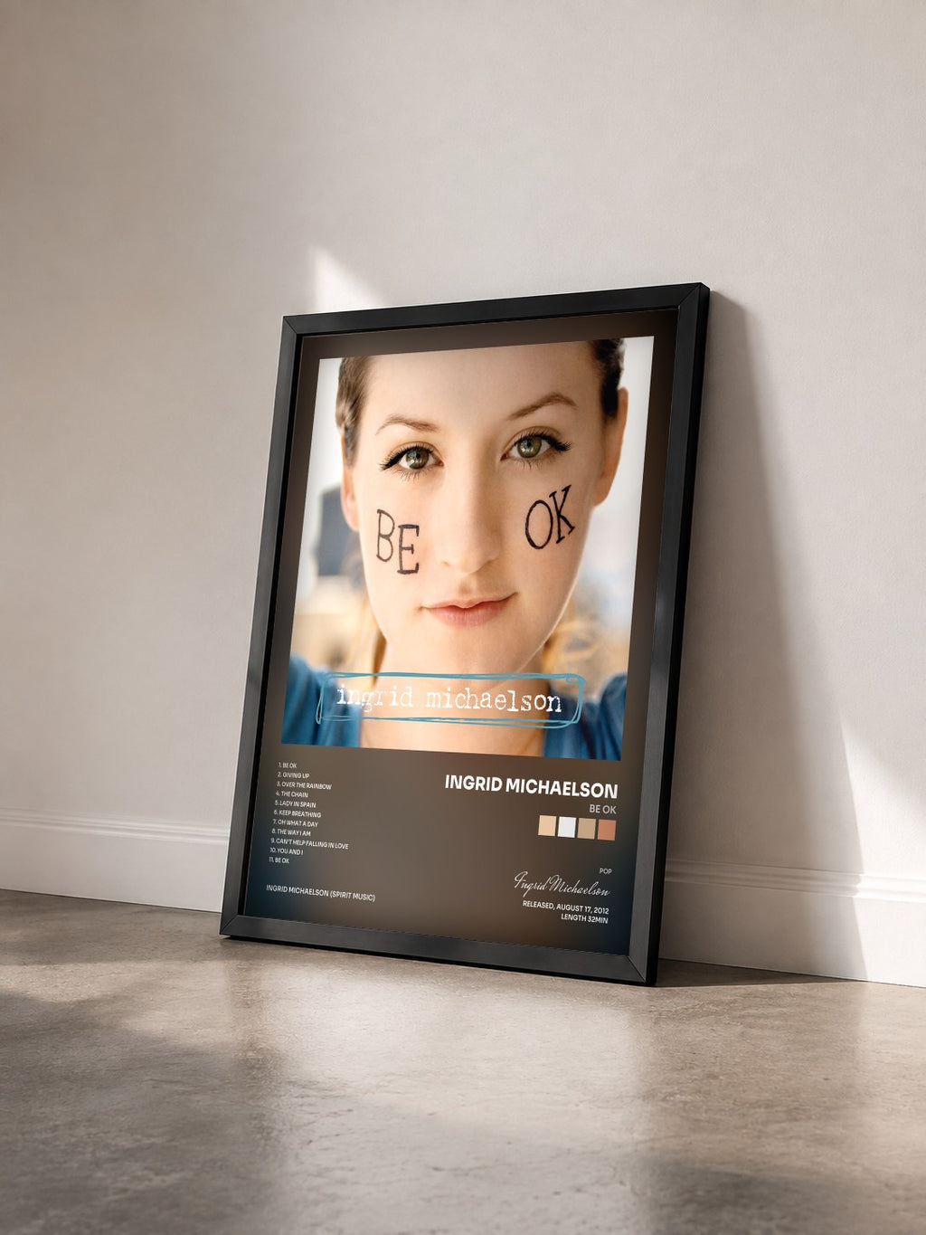 #noir Tableau de l'album Be OK de Ingrid Michaelson vu de trois quarts, cadre noir