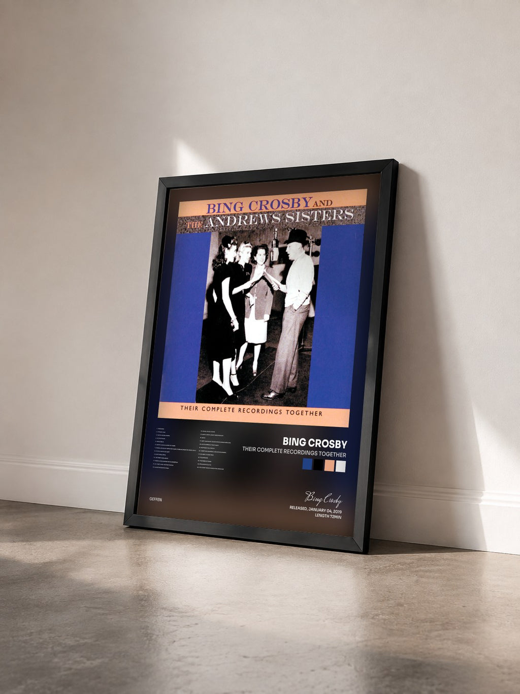 #noir Tableau de l'album Their Complete Recordings Together de Bing Crosby vu de trois quarts, cadre noir