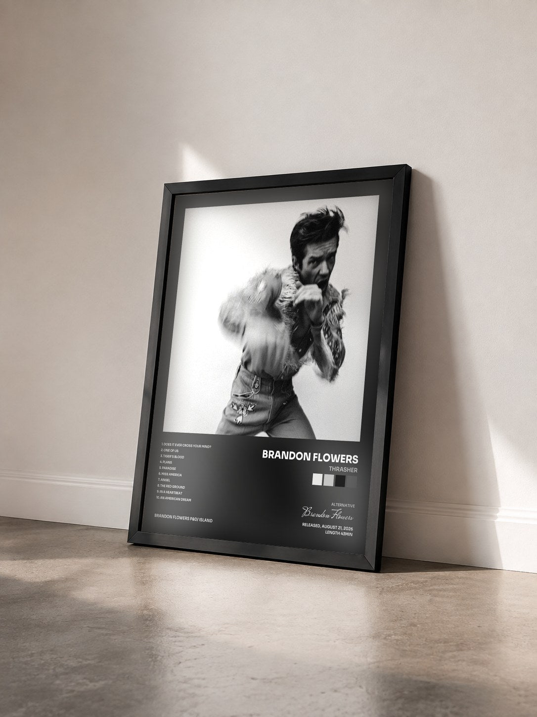 #noir Tableau de l'album THRASHER de Brandon Flowers vu de trois quarts, cadre noir