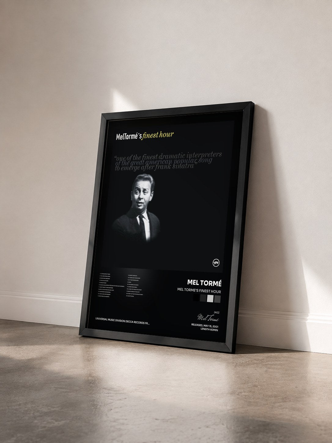 #noir Tableau de l'album Mel Torme's Finest Hour de Mel Tormé vu de trois quarts, cadre noir