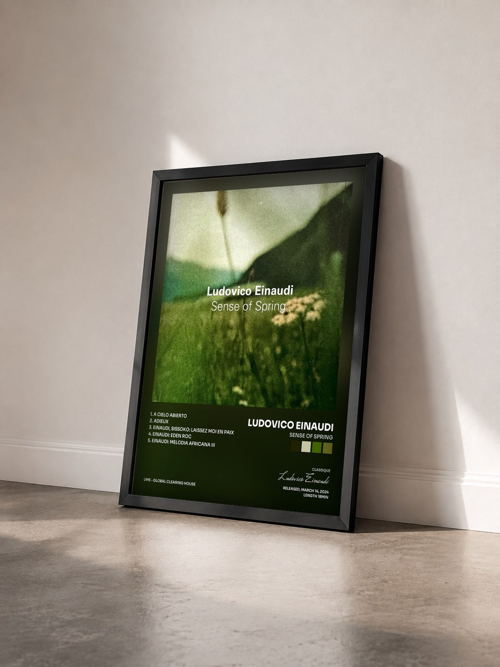 #noir Tableau de l'album Sense of Spring de Ludovico Einaudi vu de trois quarts, cadre noir