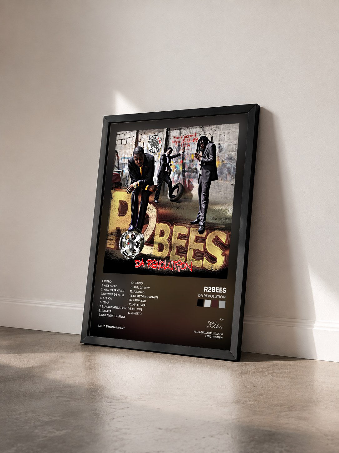 #noir Tableau de l'album Da Revolution de R2bees vu de trois quarts, cadre noir
