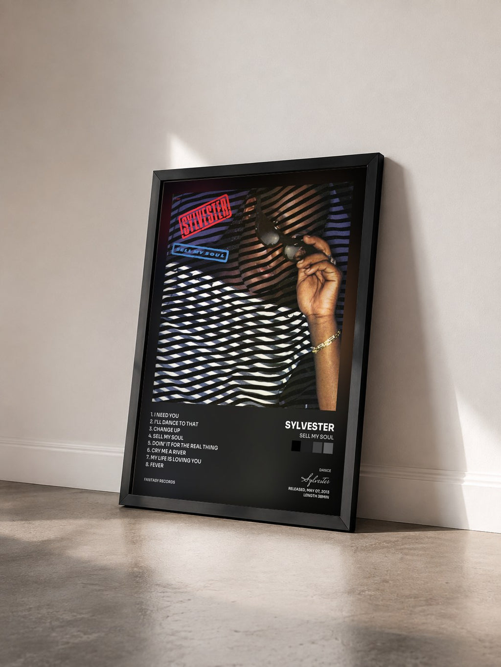#noir Tableau de l'album Sell My Soul de Sylvester vu de trois quarts, cadre noir