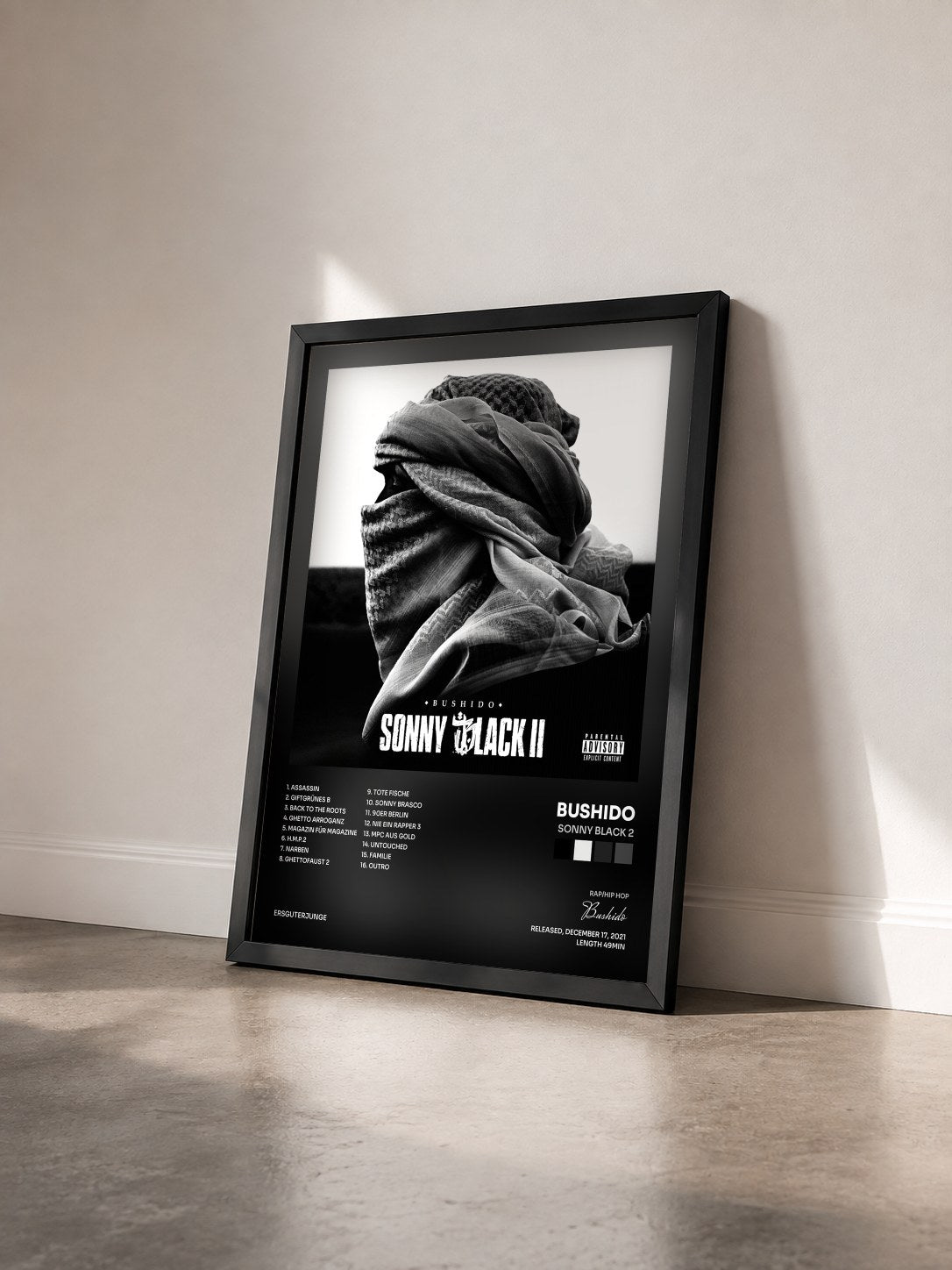 #noir Tableau de l'album Sonny Black 2 de Bushido vu de trois quarts, cadre noir