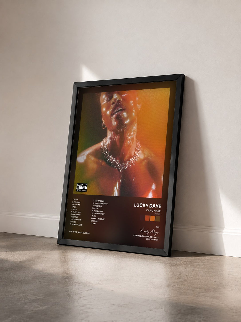 #noir Tableau de l'album Candydrip (Deluxe) de Lucky Daye vu de trois quarts, cadre noir