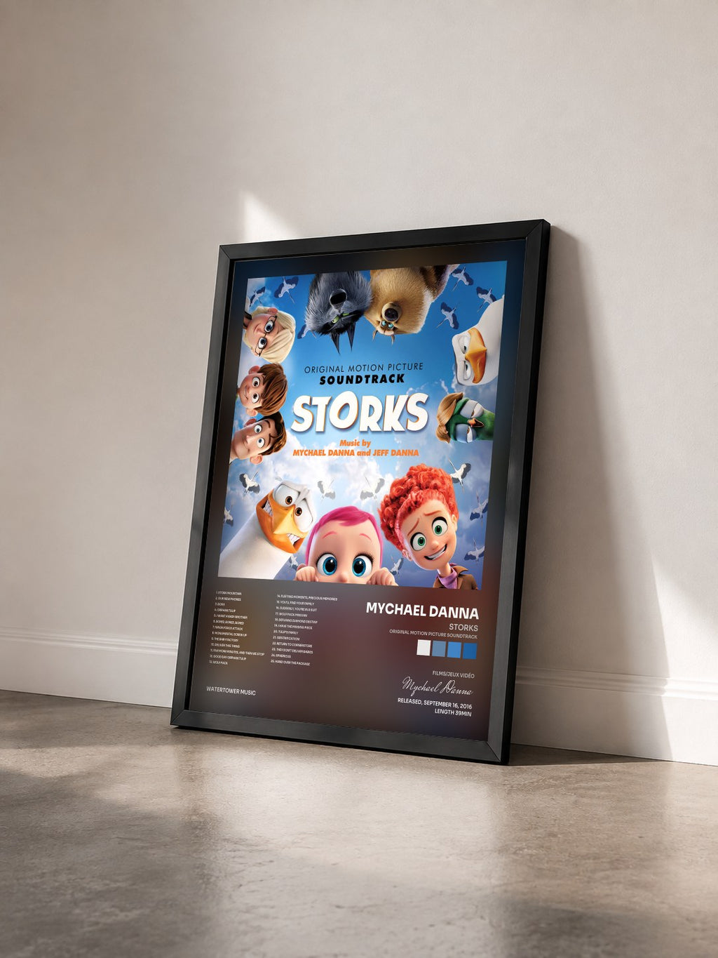 #noir Tableau de l'album Storks (Original Motion Picture Soundtrack) de Mychael Danna vu de trois quarts, cadre noir