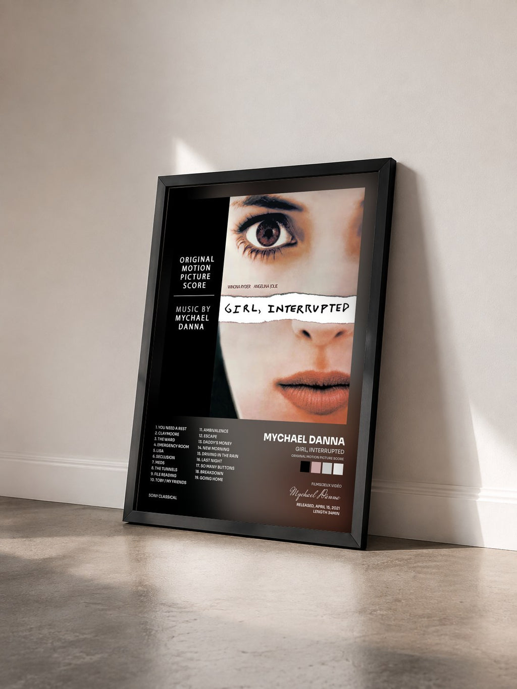 #noir Tableau de l'album Girl, Interrupted (Original Motion Picture Score) de Mychael Danna vu de trois quarts, cadre noir