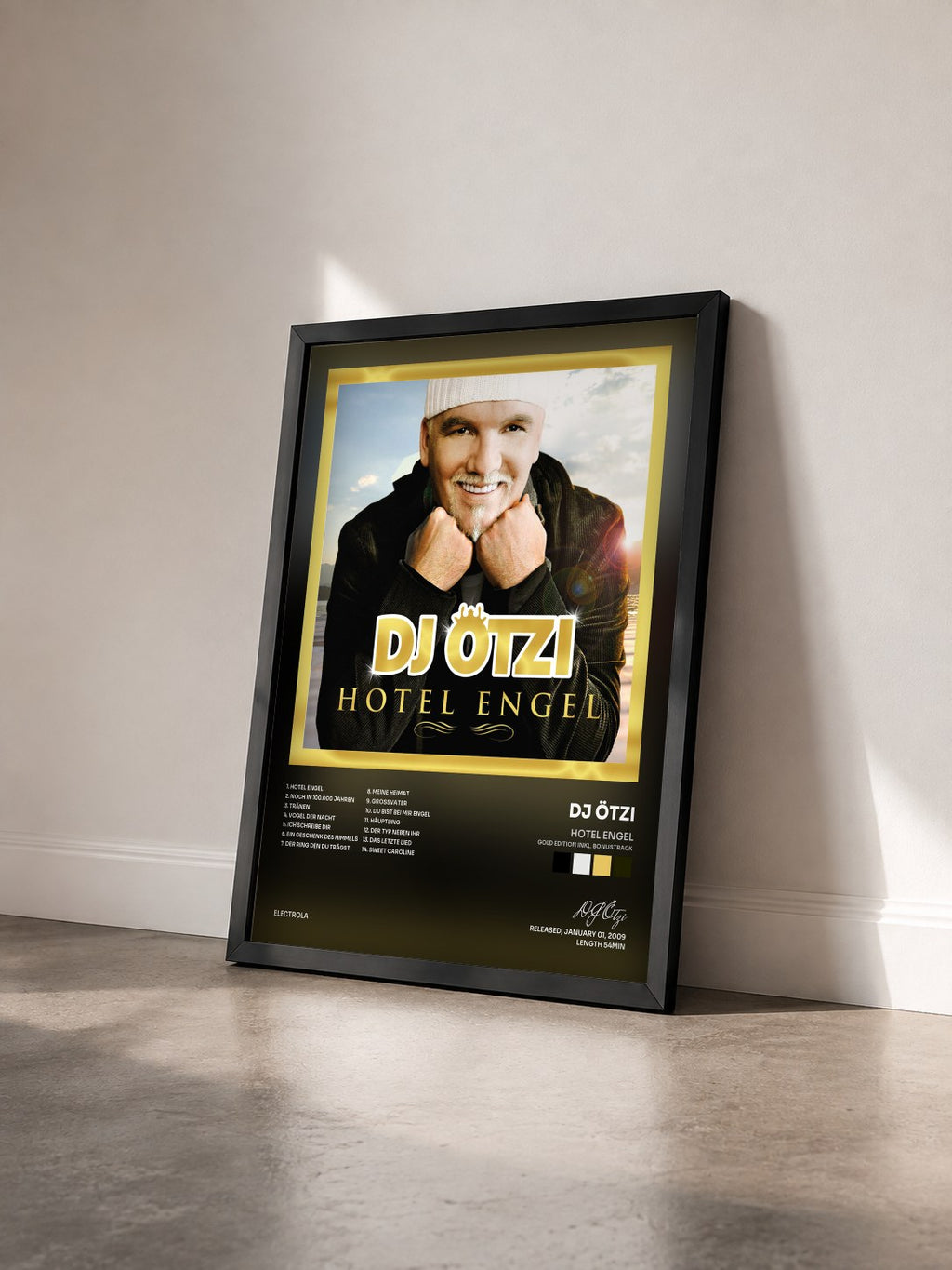 #noir Hotel Engel (Gold Edition inkl. Bonustrack) di DJ Ötzi in stampa incorniciata vista di tre quarti, cornice nera