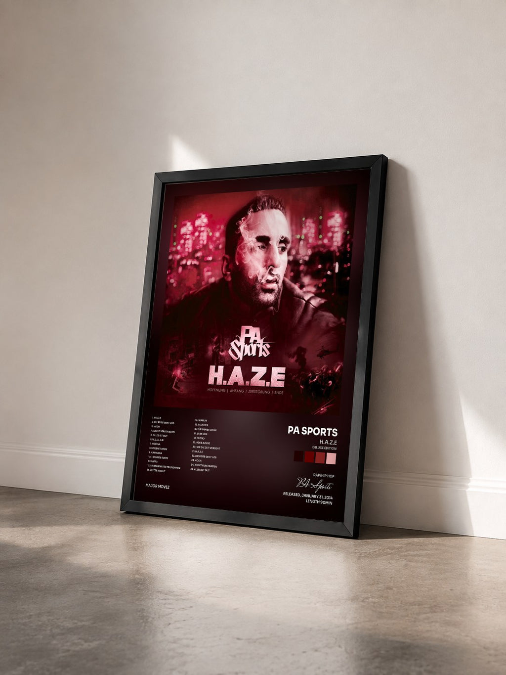 #noir H.A.Z.E (Deluxe Edition) di PA Sports in stampa incorniciata vista di tre quarti, cornice nera