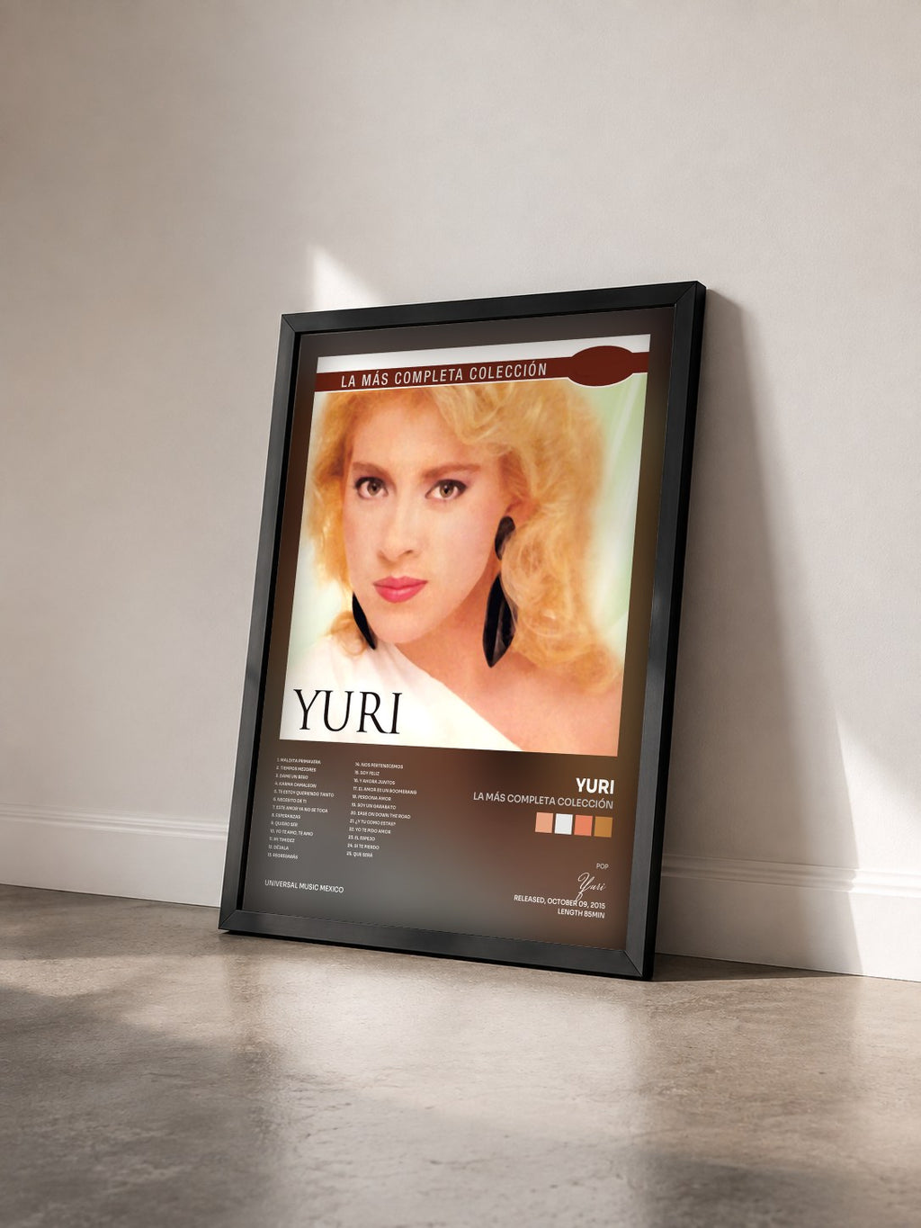#noir Tableau de l'album La Más Completa Colección de Yuri vu de trois quarts, cadre noir