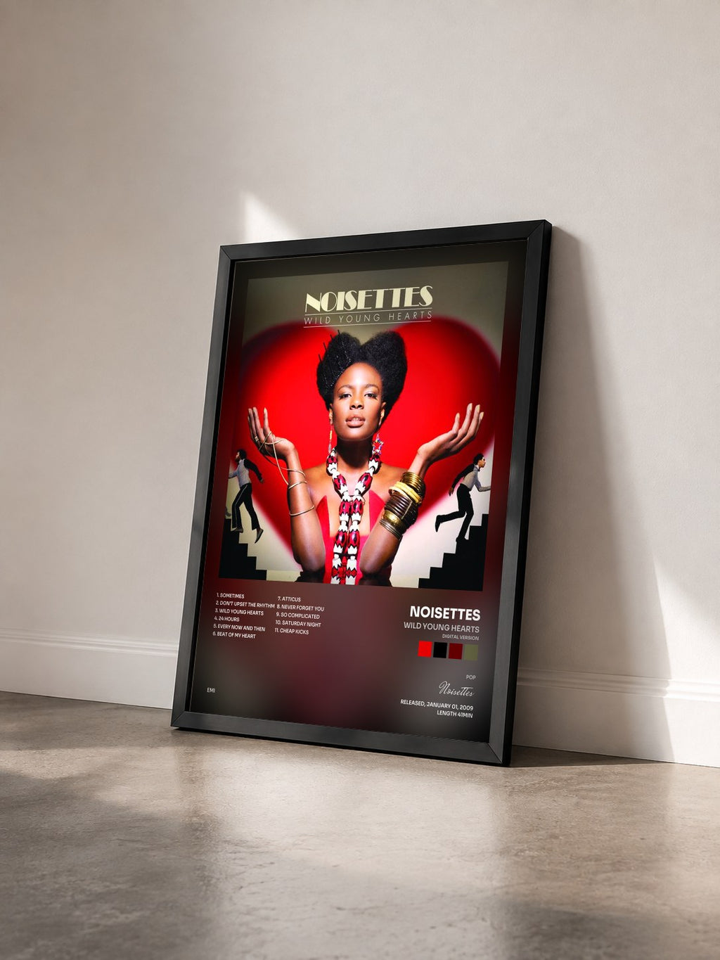 #noir Tableau de l'album Wild Young Hearts (Digital version) de Noisettes vu de trois quarts, cadre noir
