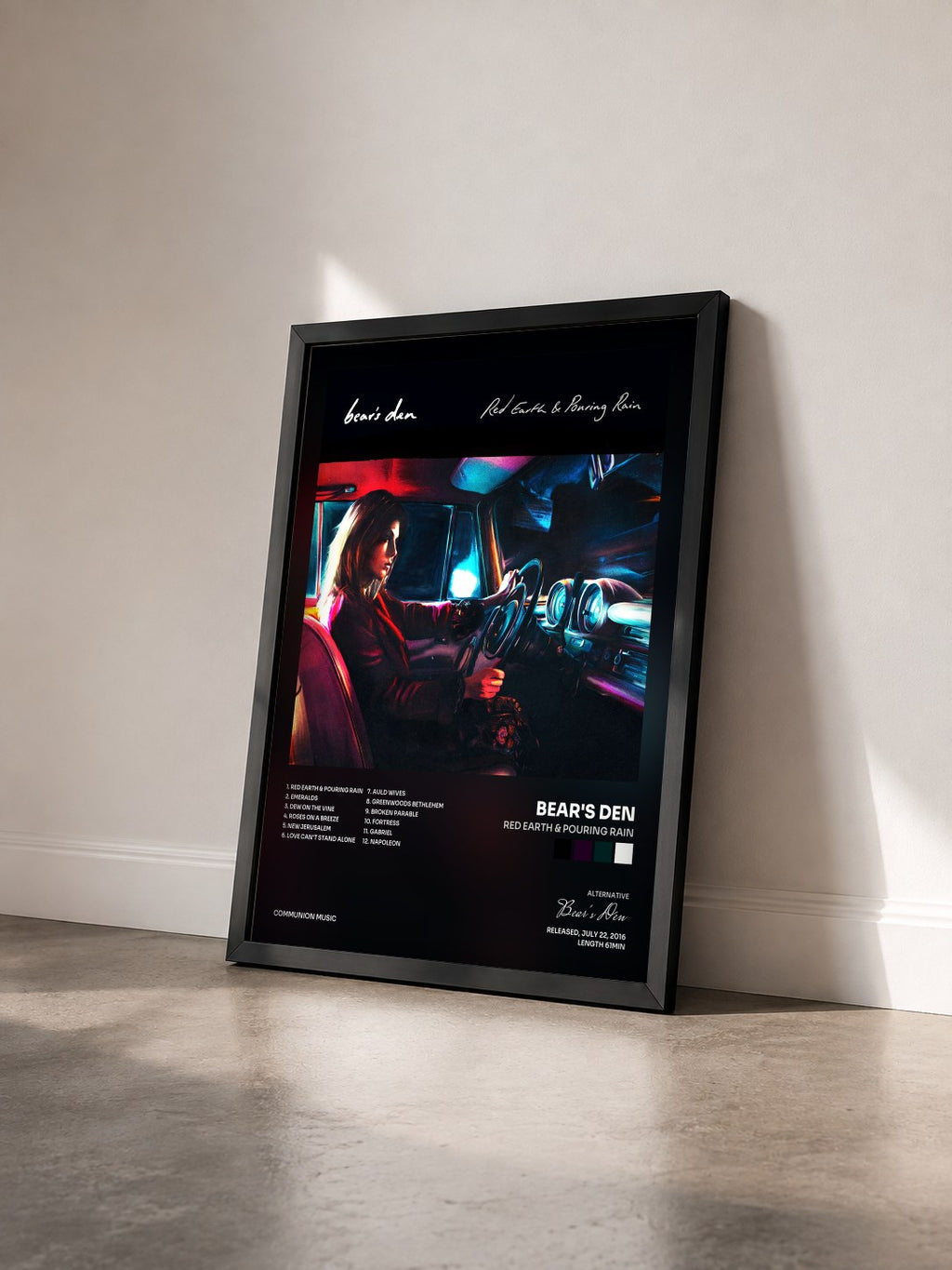 #noir Tableau de l'album Red Earth & Pouring Rain de Bear's Den vu de trois quarts, cadre noir