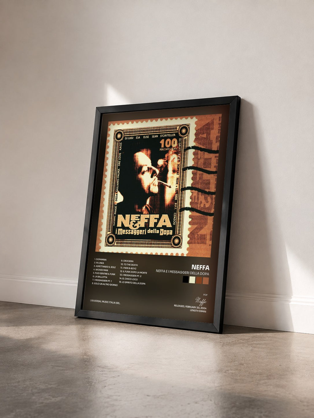 #noir Tableau de l'album Neffa E I Messaggeri Della Dopa de Neffa vu de trois quarts, cadre noir