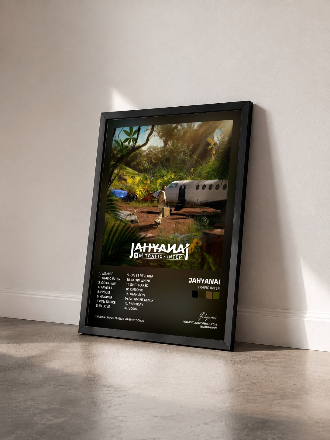 #noir Tableau de l'album Trafic Inter de Jahyanai vu de trois quarts, cadre noir