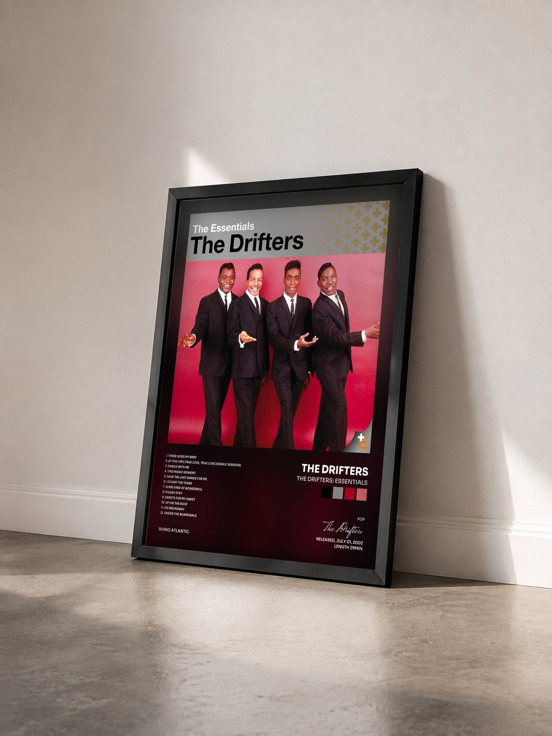 #noir Tableau de l'album The Drifters: Essentials de The Drifters vu de trois quarts, cadre noir