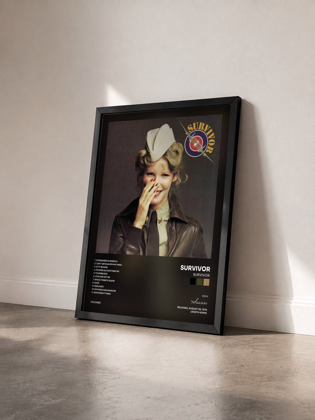 #noir Tableau de l'album Survivor de Survivor vu de trois quarts, cadre noir