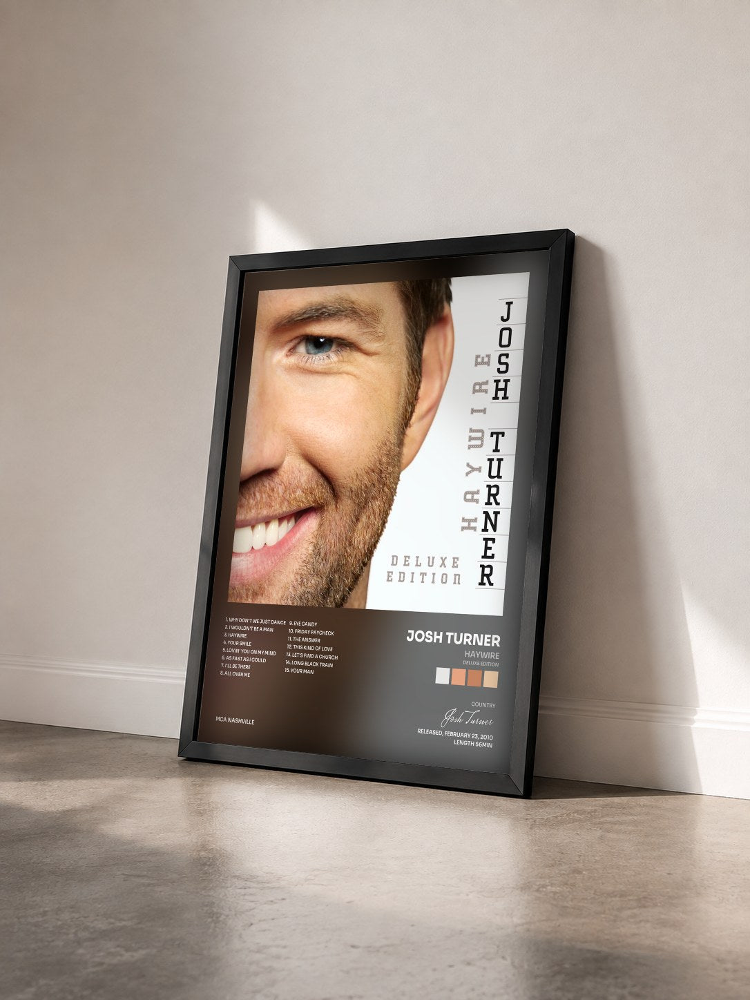 #noir Tableau de l'album Haywire (Deluxe Edition) de Josh Turner vu de trois quarts, cadre noir