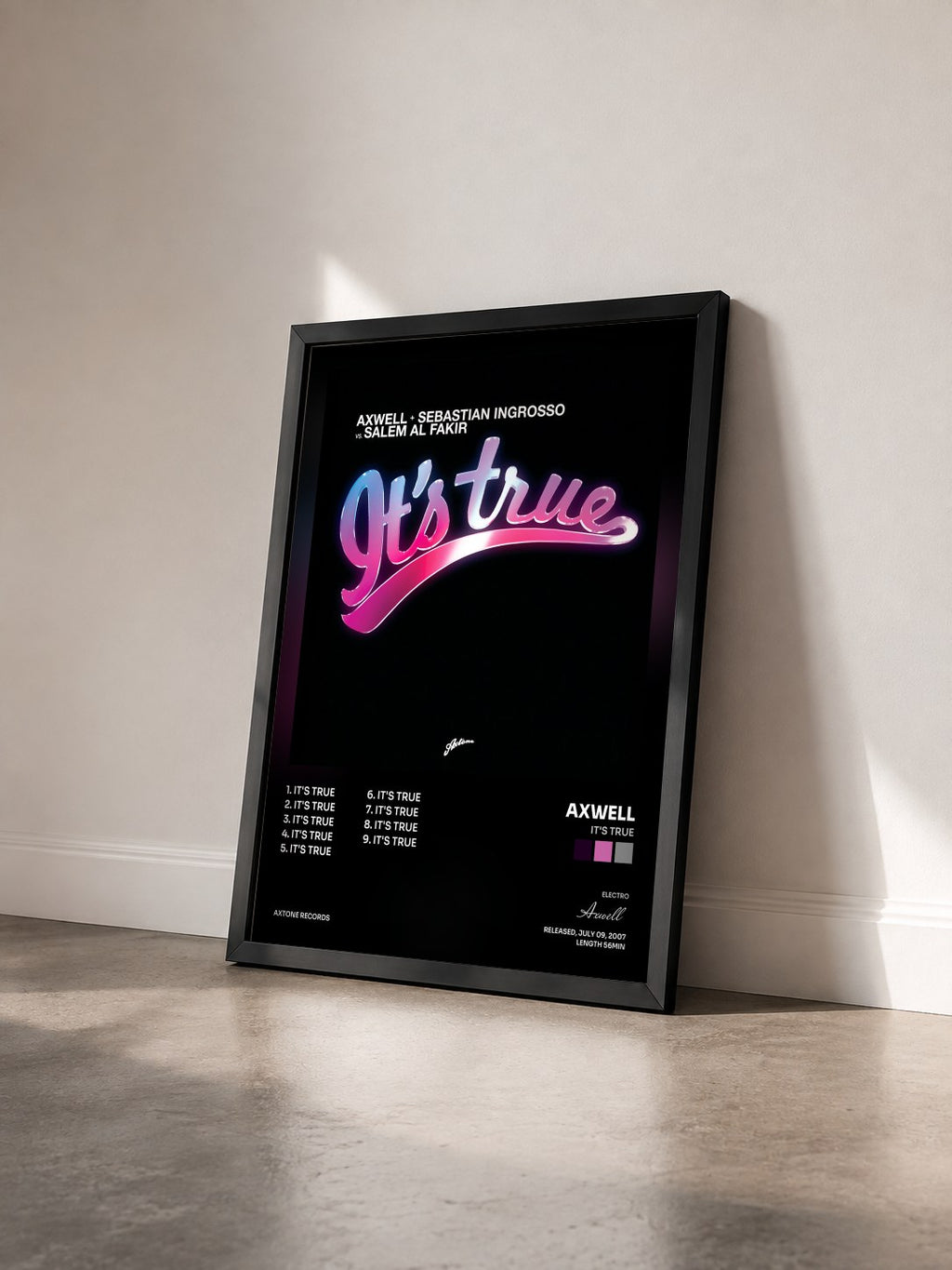 #noir Tableau de l'album It's True de Axwell vu de trois quarts, cadre noir