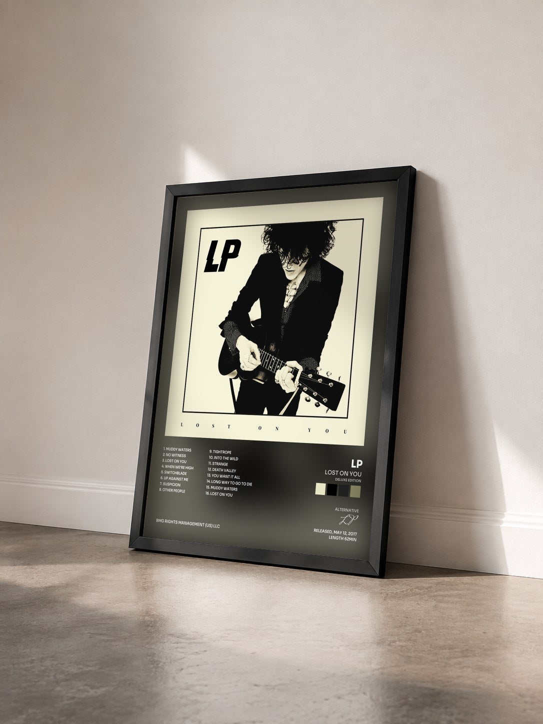 #noir Tableau de l'album Lost On You (Deluxe Edition) de LP vu de trois quarts, cadre noir