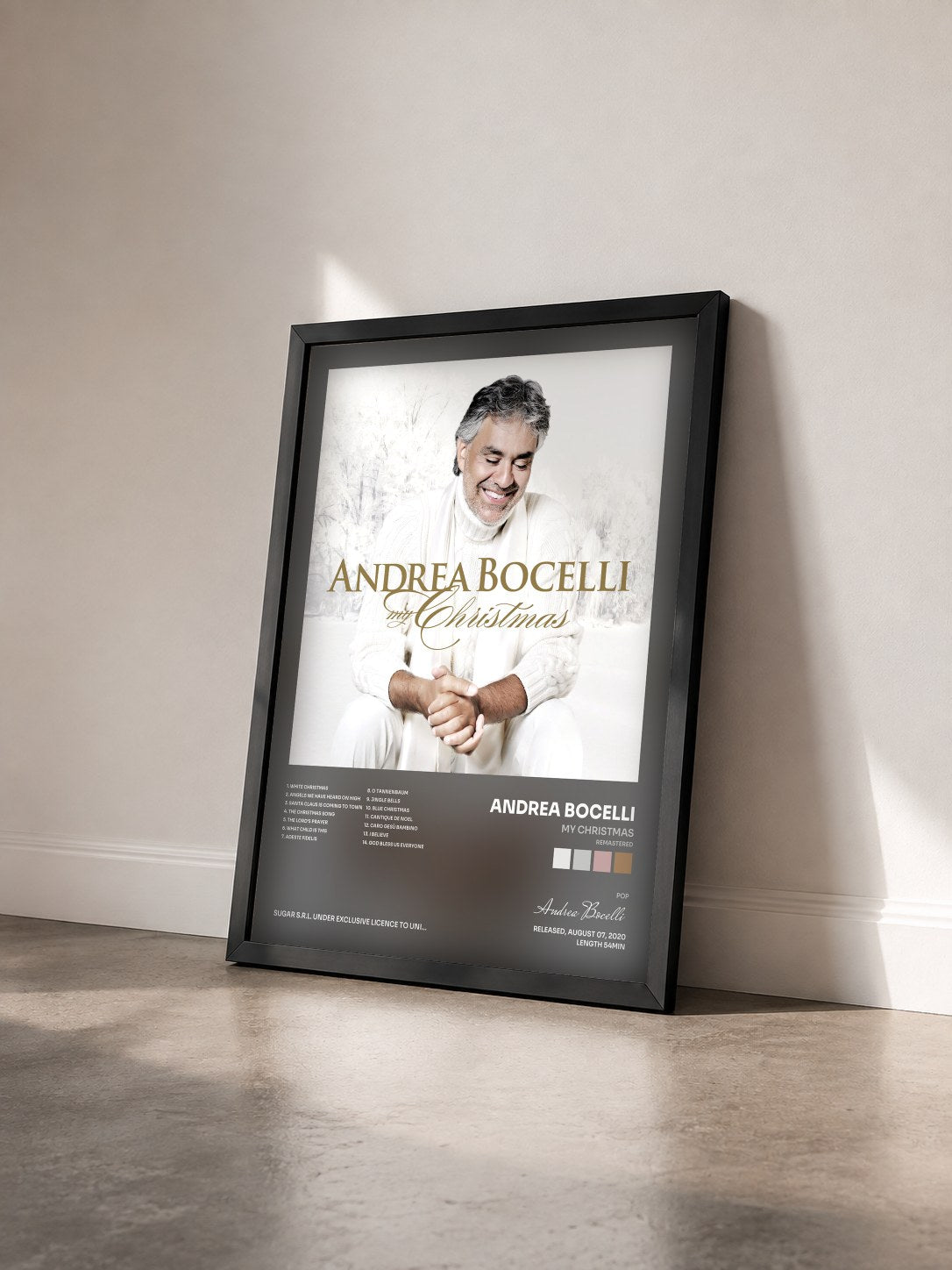 #noir Tableau de l'album My Christmas (Remastered) de Andrea Bocelli vu de trois quarts, cadre noir
