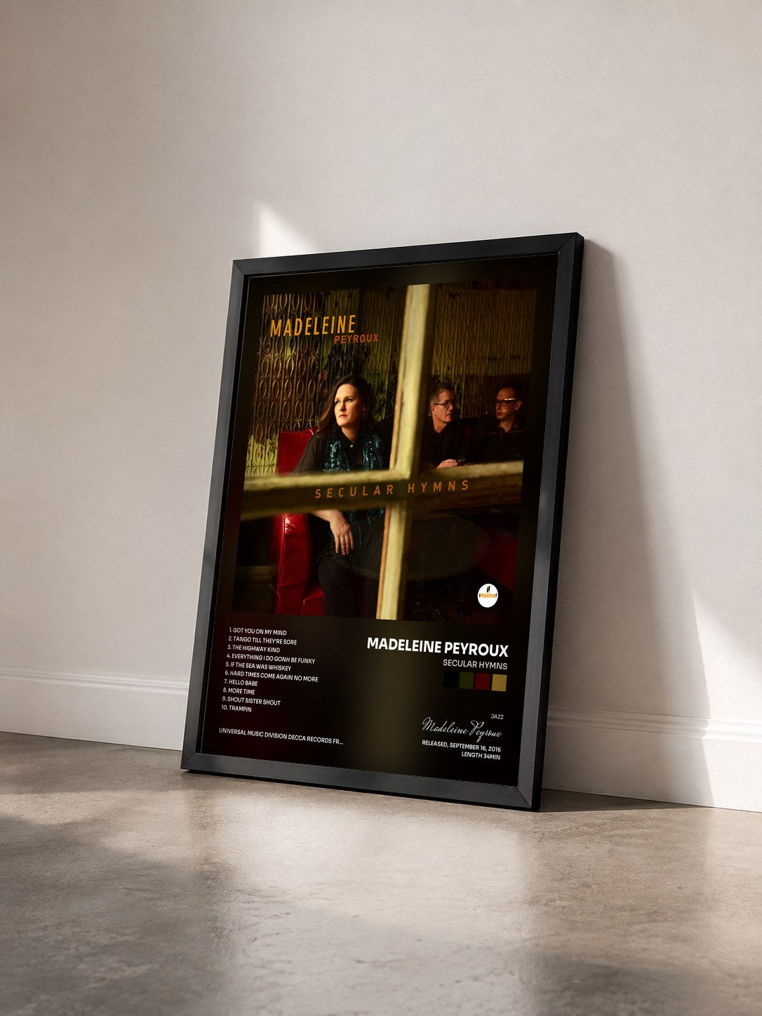 #noir Tableau de l'album Secular Hymns de Madeleine Peyroux vu de trois quarts, cadre noir