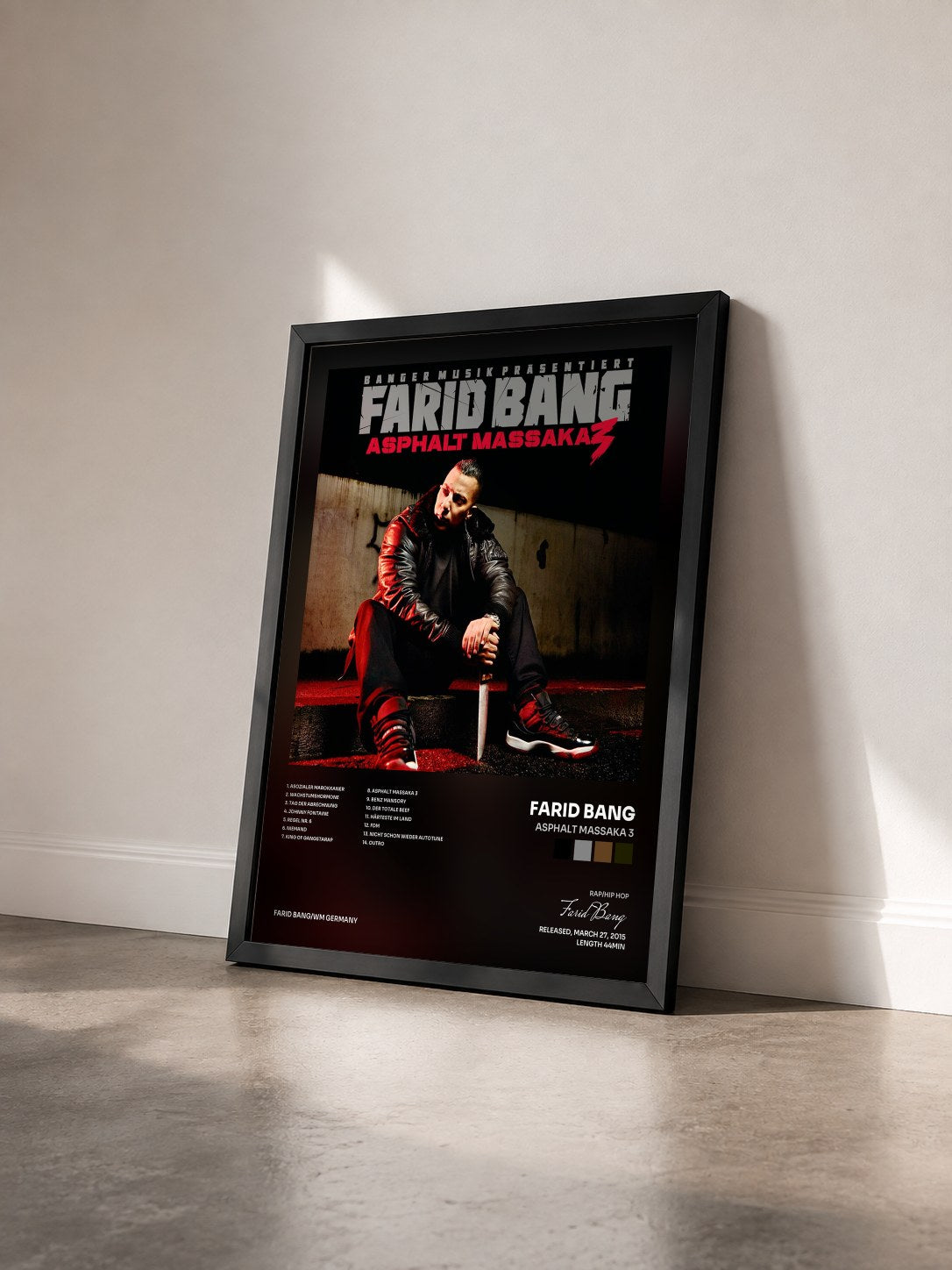 #noir Tableau de l'album Asphalt Massaka 3 de Farid Bang vu de trois quarts, cadre noir