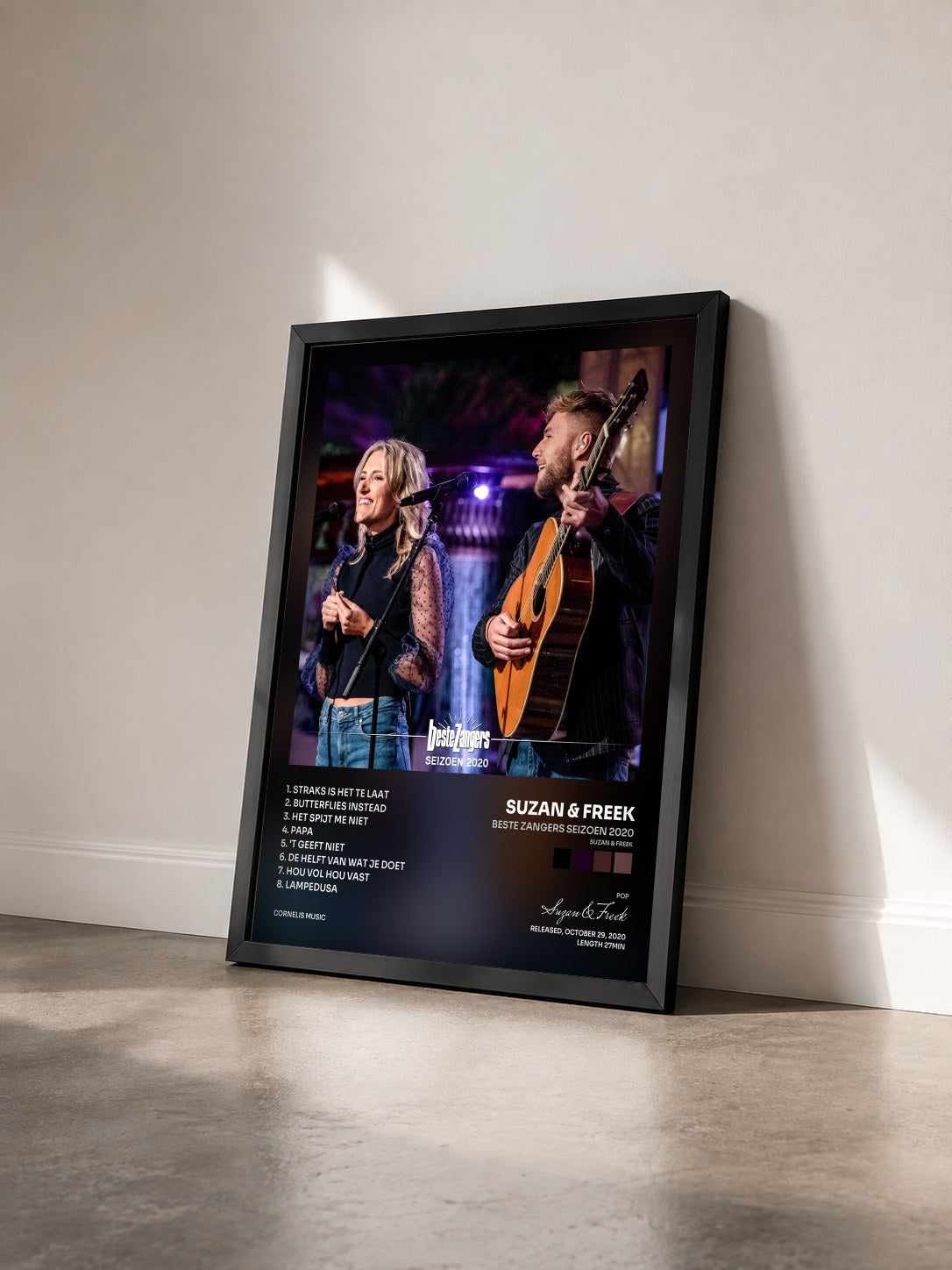 #noir Tableau de l'album Beste Zangers Seizoen 2020 (Suzan & Freek) de Suzan & Freek vu de trois quarts, cadre noir
