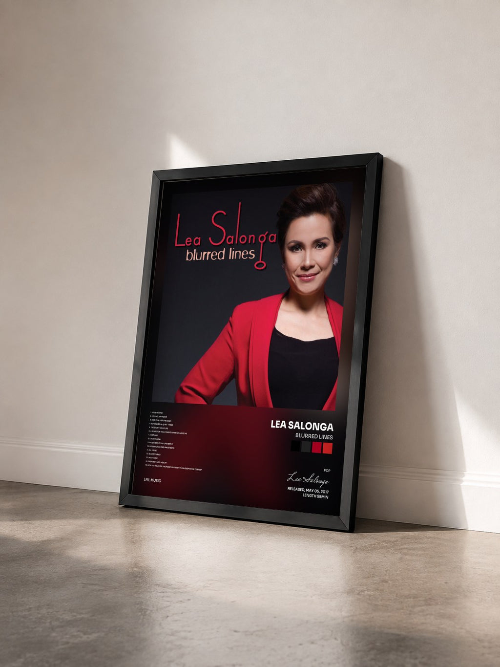 #noir Tableau de l'album Blurred Lines de Lea Salonga vu de trois quarts, cadre noir