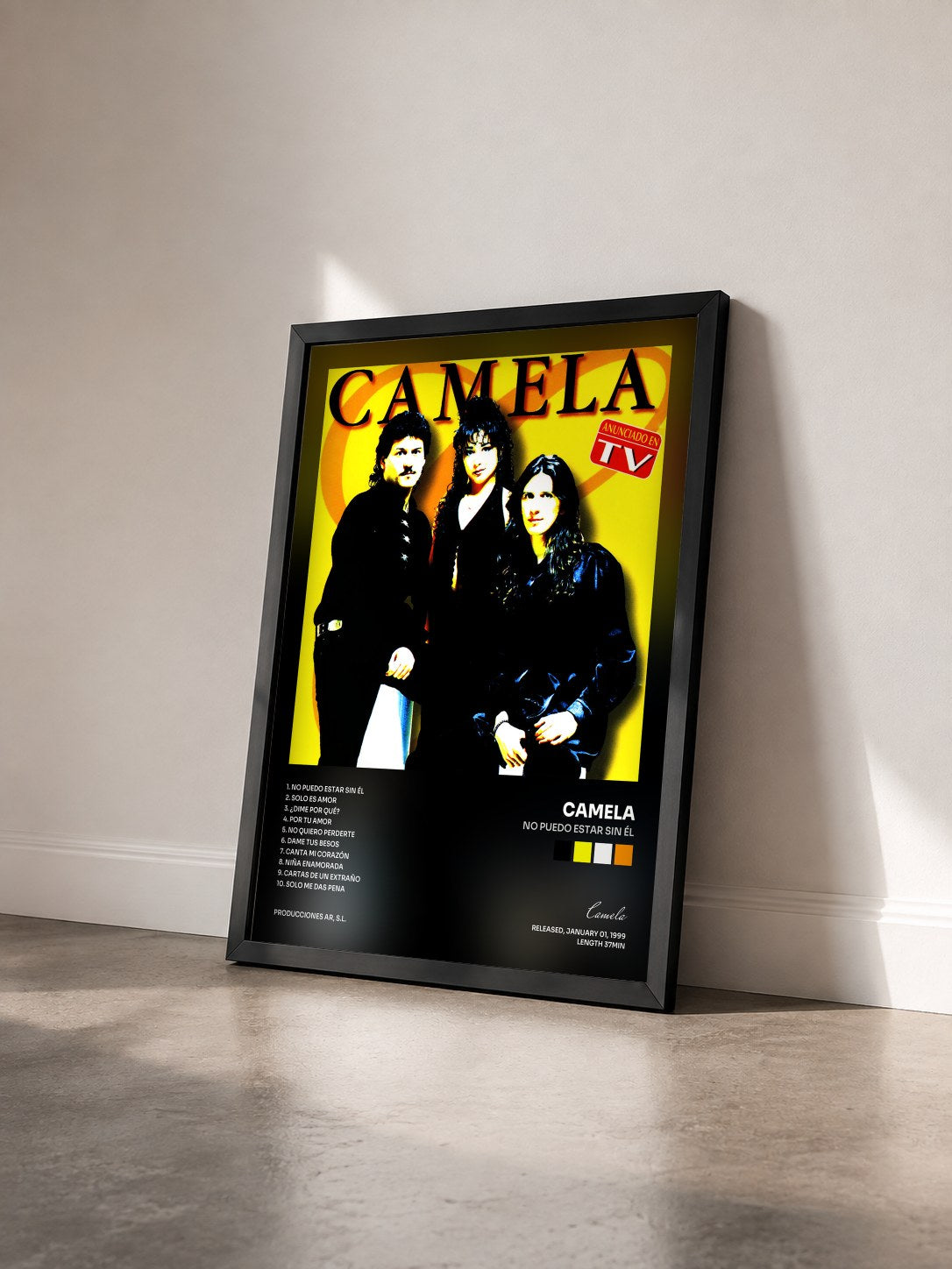 #noir Tableau de l'album No Puedo Estar Sin Él de Camela vu de trois quarts, cadre noir