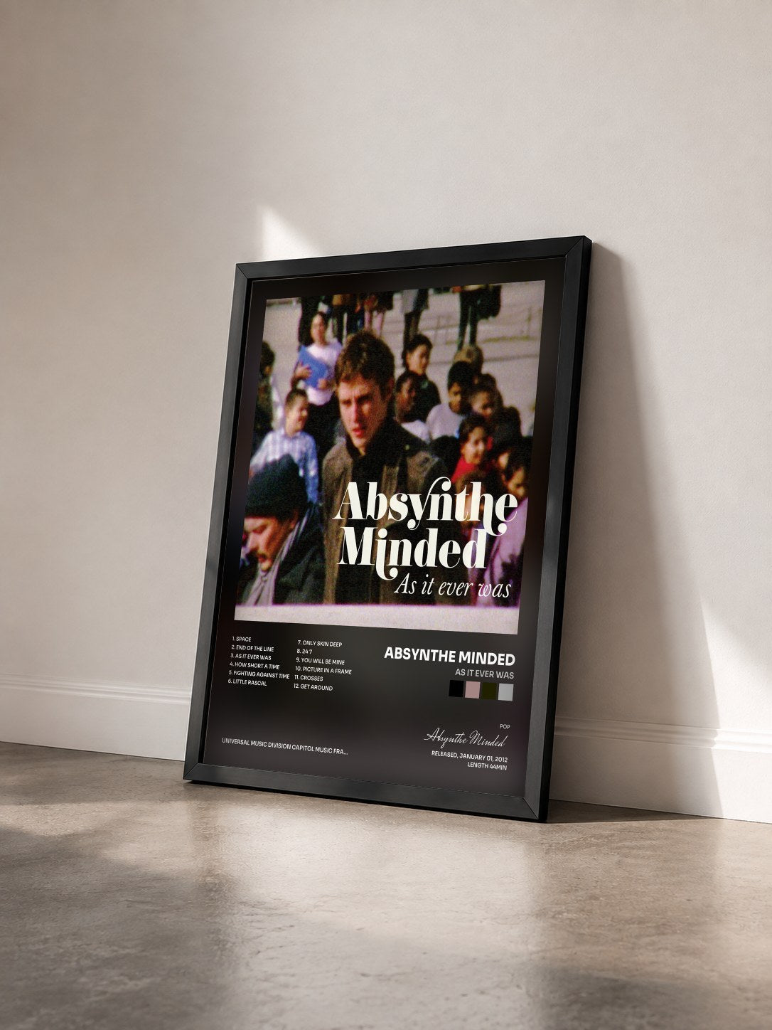 #noir Tableau de l'album As It Ever Was de Absynthe Minded vu de trois quarts, cadre noir