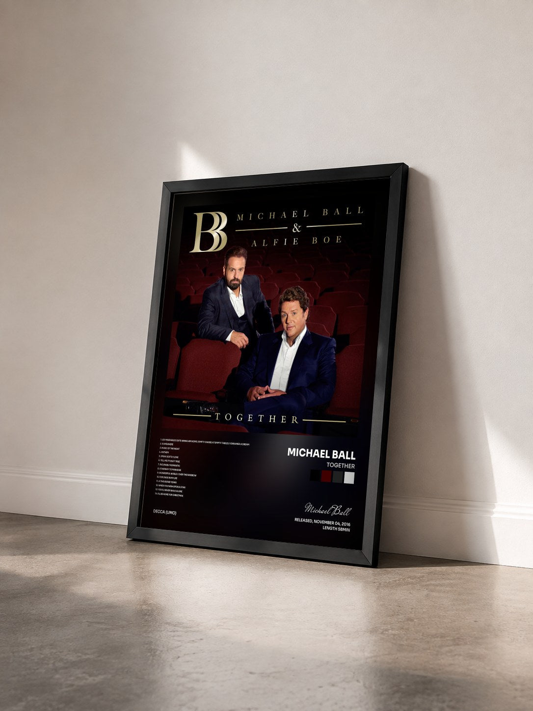 #noir Tableau de l'album Together de Michael Ball vu de trois quarts, cadre noir