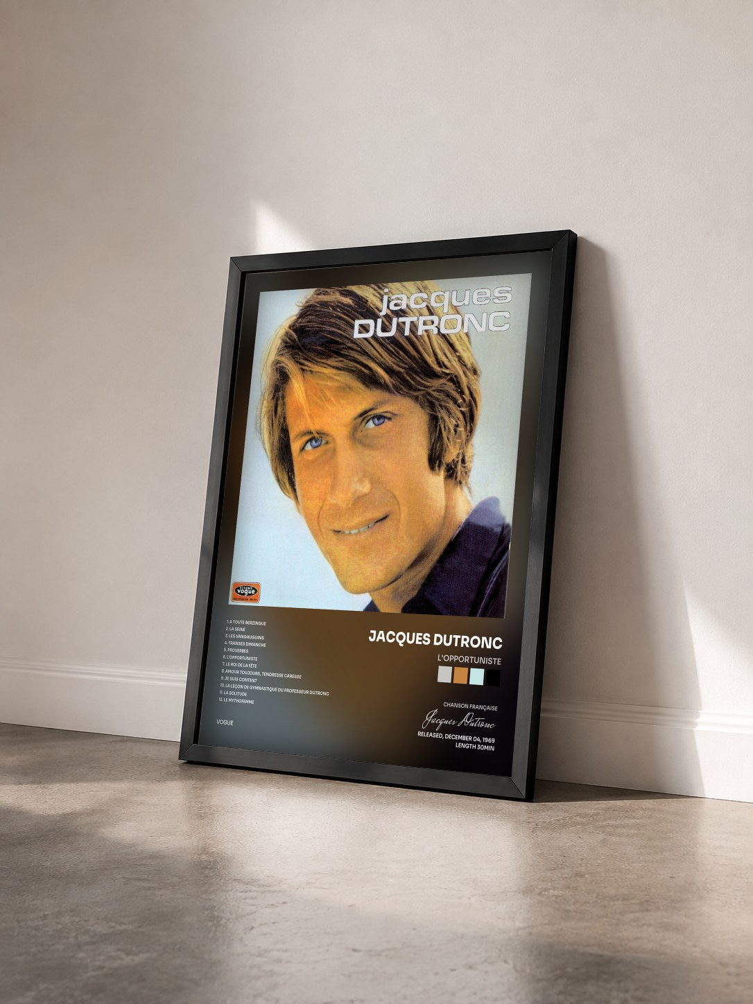 #noir Tableau de l'album L'opportuniste de Jacques Dutronc vu de trois quarts, cadre noir