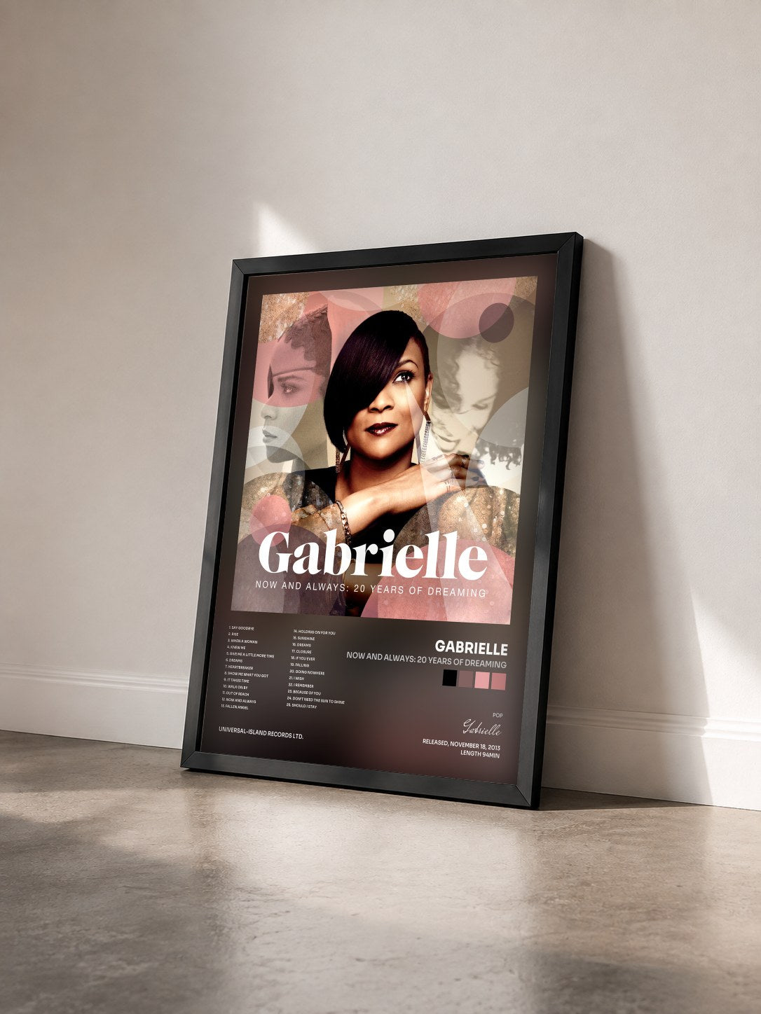 #noir Tableau de l'album Now And Always: 20 Years Of Dreaming de Gabrielle vu de trois quarts, cadre noir